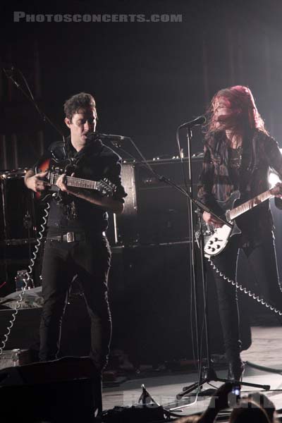 THE KILLS - 2011-11-11 - AMIENS - Zenith - Alison Nicole Mosshart - James William Hince